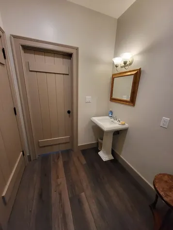 504 Airport Drive Hot Springs VA 24445