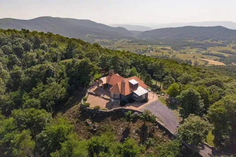 504 Airport Drive Hot Springs VA 24445
