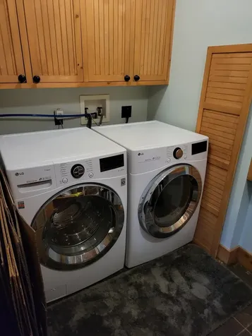 106 Airport Drive Hot Springs VA 24445