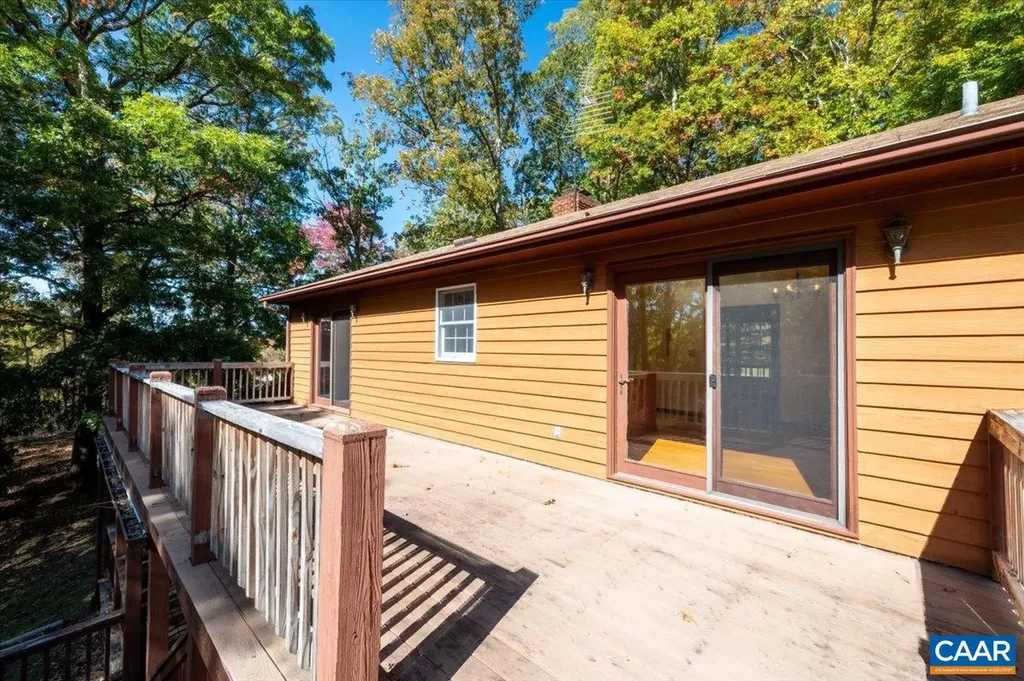 6112 Chestnut Lane Gordonsville VA 22942