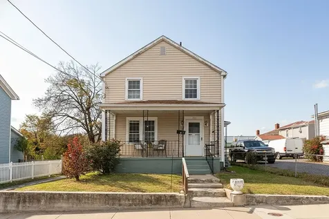 712 Nelson Street Staunton VA 24401