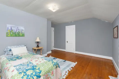 712 Nelson Street Staunton VA 24401