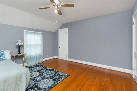 712 Nelson Street Staunton VA 24401