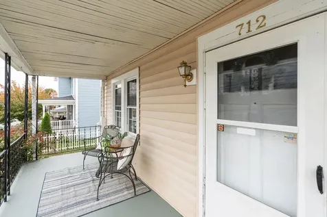 712 Nelson Street Staunton VA 24401