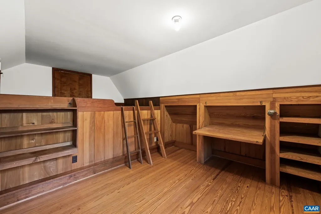 9712 Old Green Mountain Road Esmont VA 22937