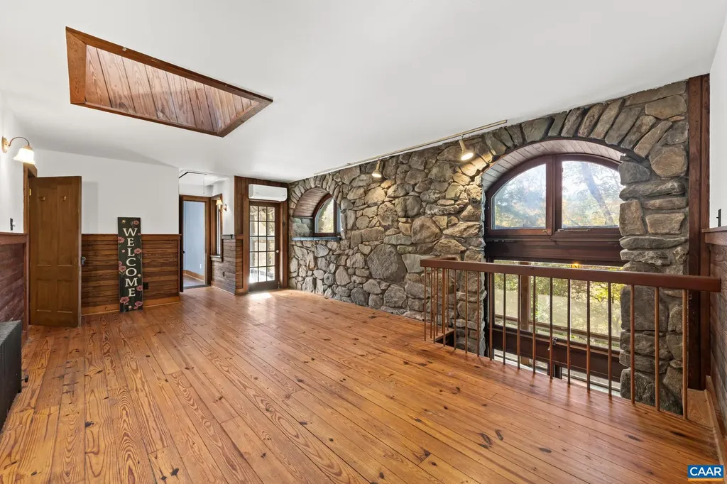 9712 Old Green Mountain Road Esmont VA 22937