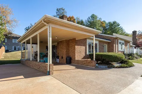 1093 Rosedale Drive Rockingham VA 22801