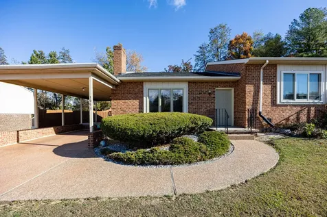 1093 Rosedale Drive Rockingham VA 22801