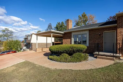 1093 Rosedale Drive Rockingham VA 22801