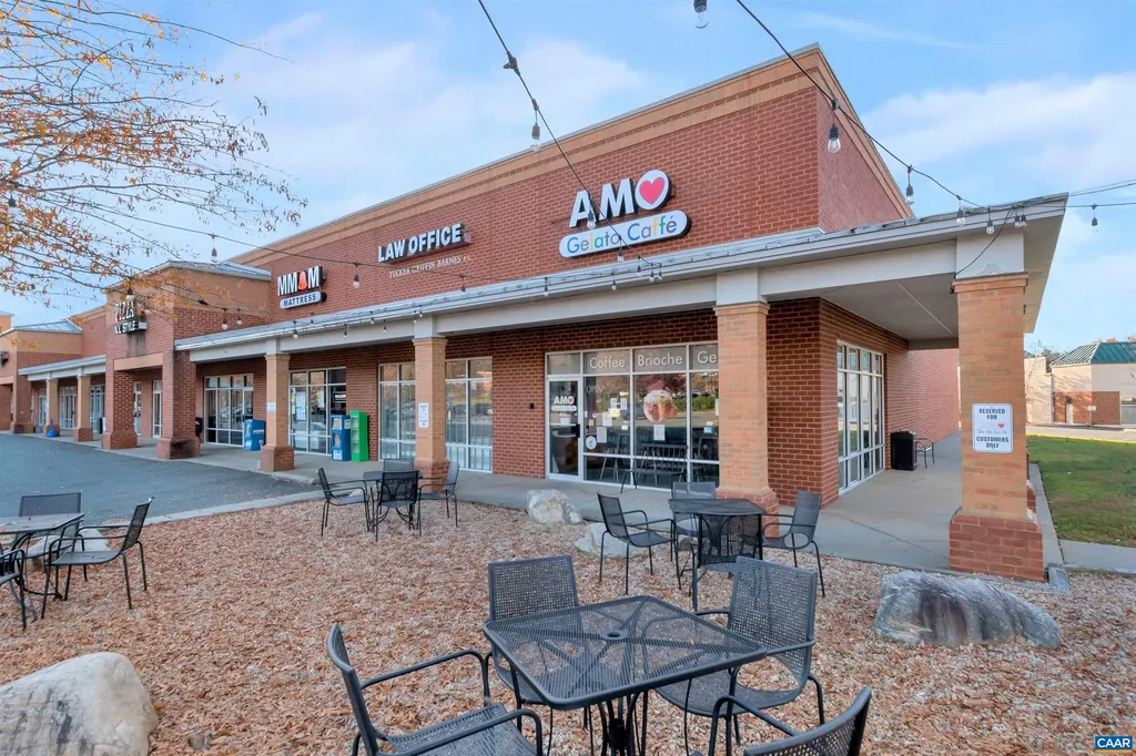 305 Horse Path Drive Charlottesville VA 22902