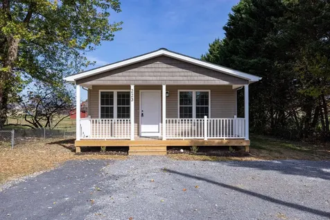 223 Fairview Road Luray VA 22835