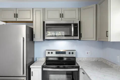 421 Charlotte Avenue N Waynesboro VA 22980