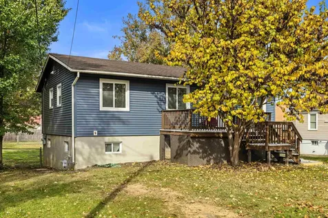 421 Charlotte Avenue N Waynesboro VA 22980