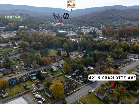 421 Charlotte Avenue N Waynesboro VA 22980