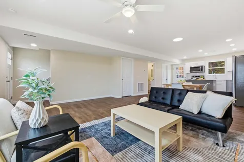 127 21st Street Grottoes VA 24441