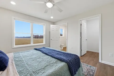 127 21st Street Grottoes VA 24441