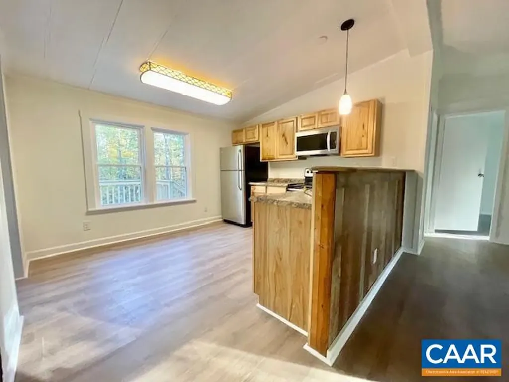 11 Flint Lake Road Stanardsville VA 22973