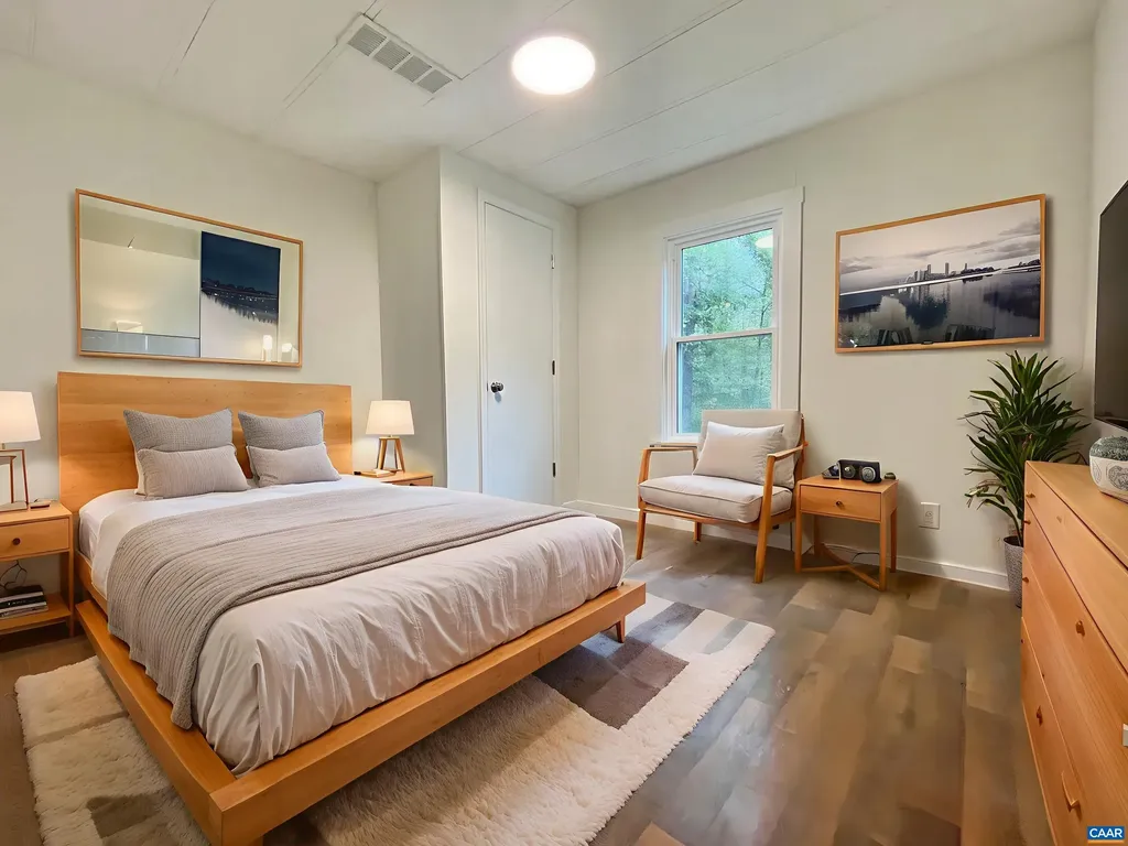 11 Flint Lake Road Stanardsville VA 22973