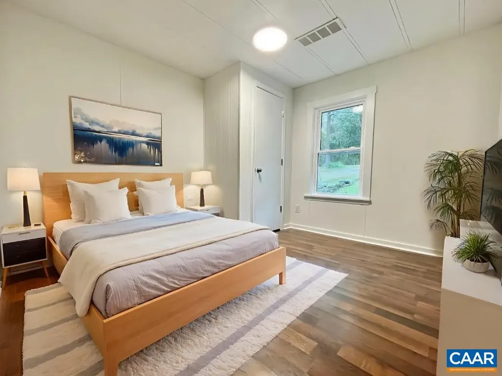 11 Flint Lake Road Stanardsville VA 22973