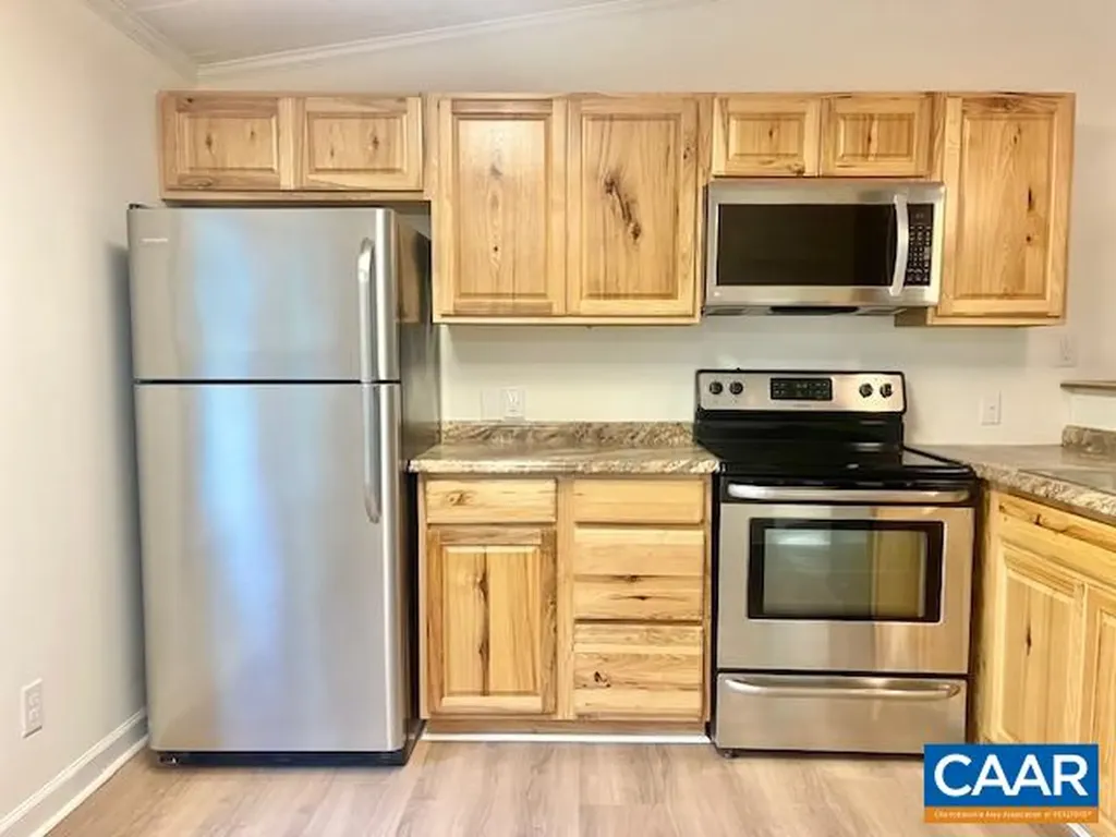 11 Flint Lake Road Stanardsville VA 22973