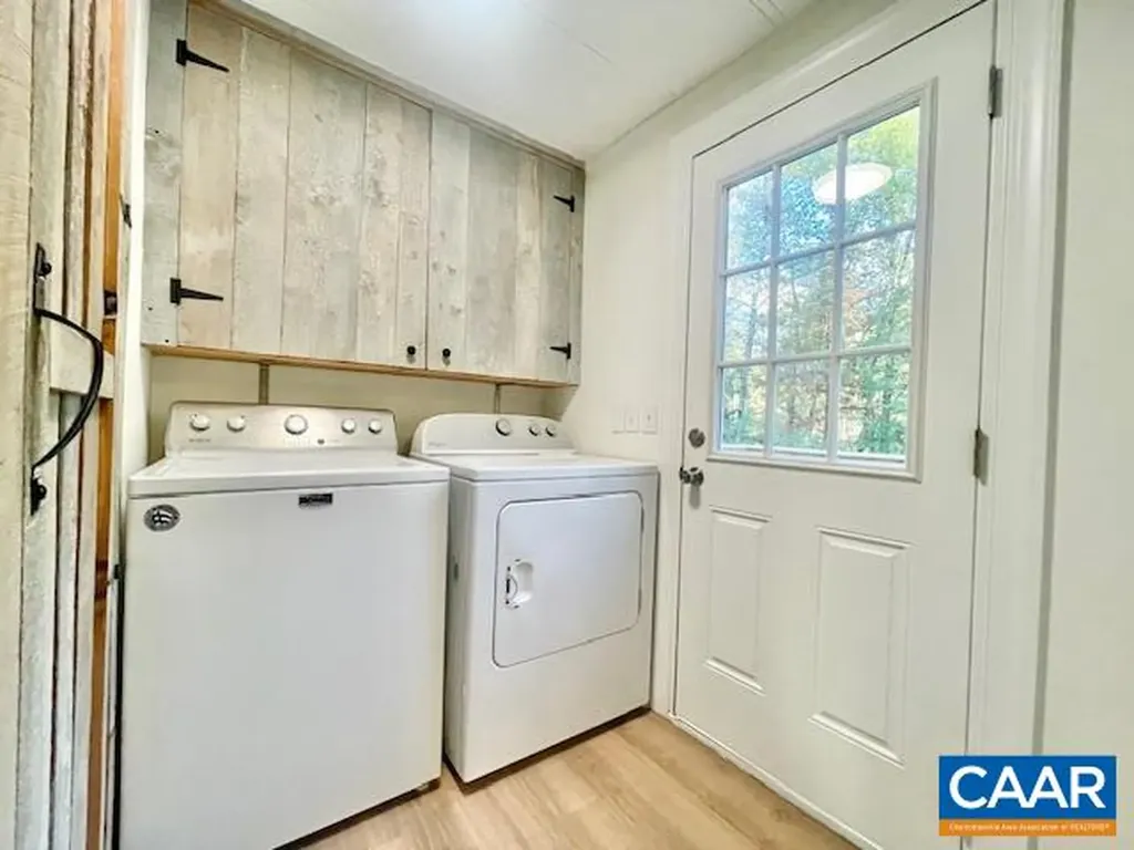 11 Flint Lake Road Stanardsville VA 22973