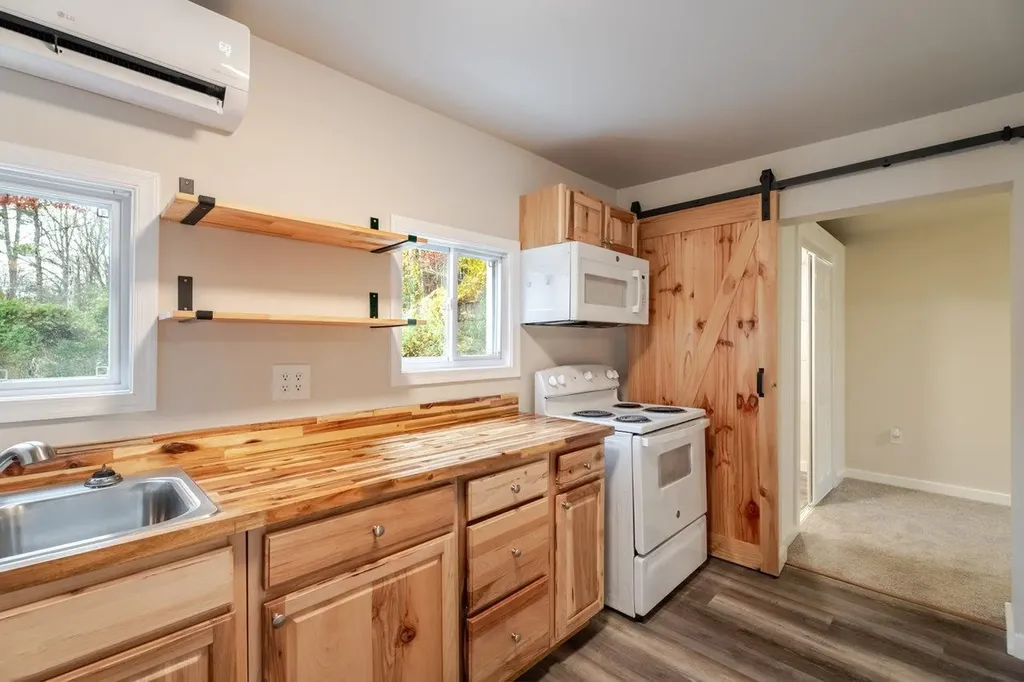 10545 Falling Pine Lane Dayton VA 22821