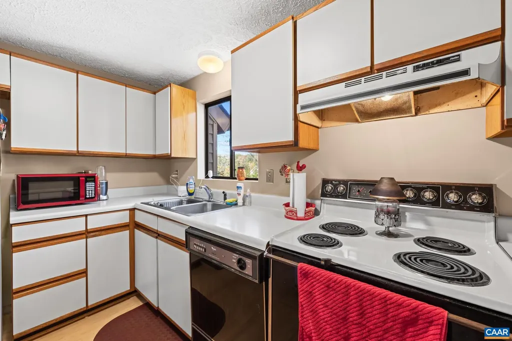 2530 Gillums Ridge Lane Charlottesville VA 22903