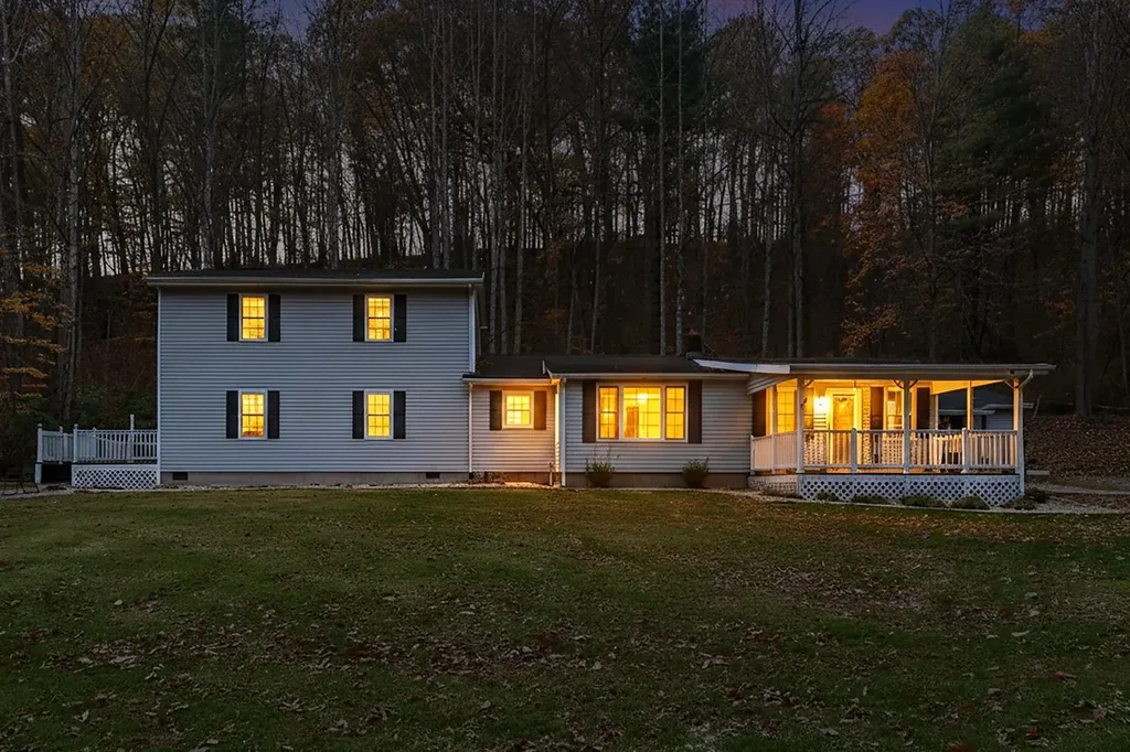 887 Bright Hollow Road Deerfield VA 24432