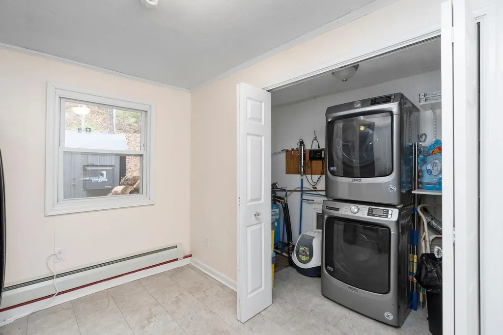 887 Bright Hollow Road Deerfield VA 24432