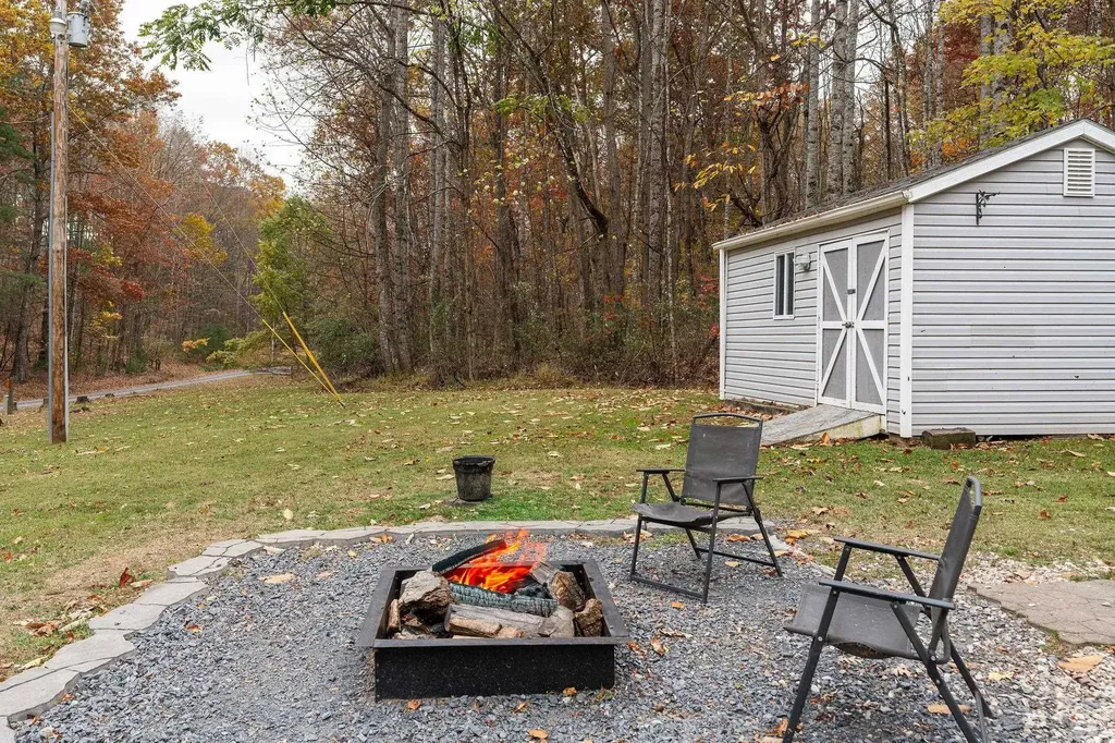 887 Bright Hollow Road Deerfield VA 24432