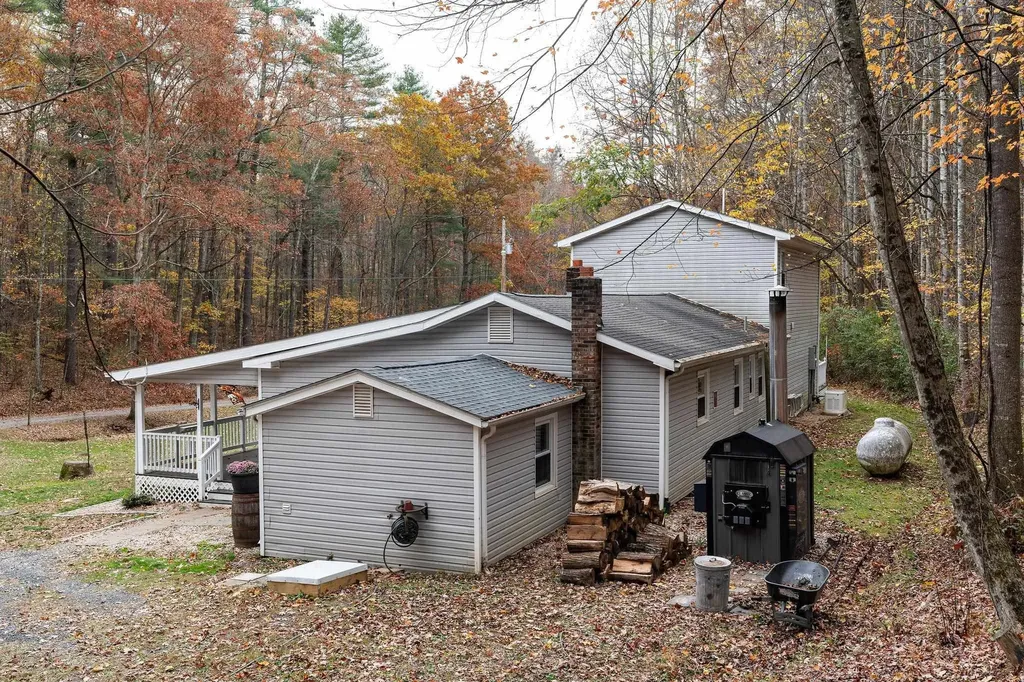 887 Bright Hollow Road Deerfield VA 24432