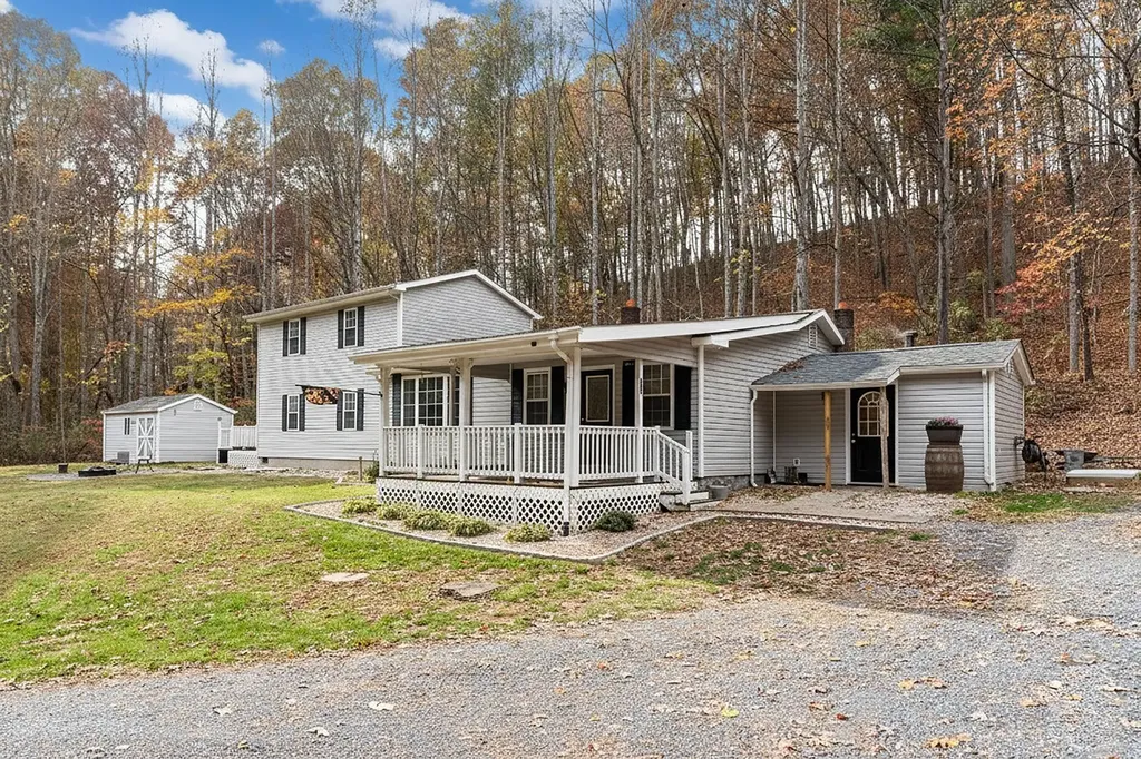 887 Bright Hollow Road Deerfield VA 24432