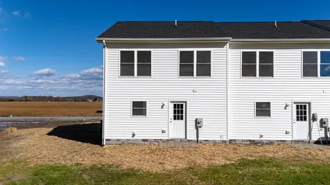 129 21st Street Grottoes VA 24441