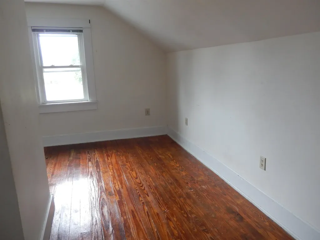 2658 North East Side Highway Elkton VA 22827