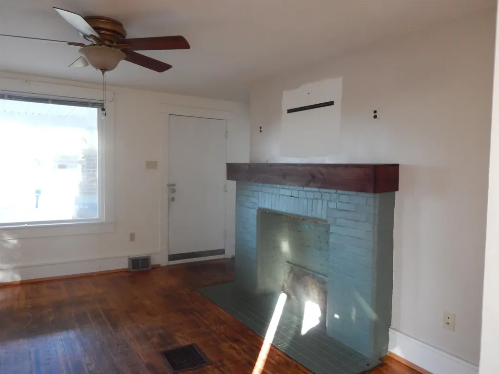 2658 North East Side Highway Elkton VA 22827