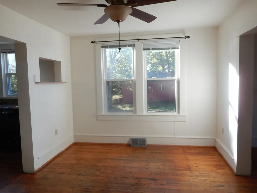 2658 North East Side Highway Elkton VA 22827