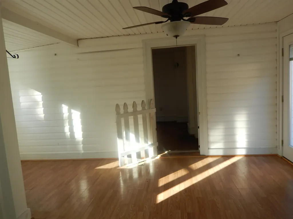 2658 North East Side Highway Elkton VA 22827