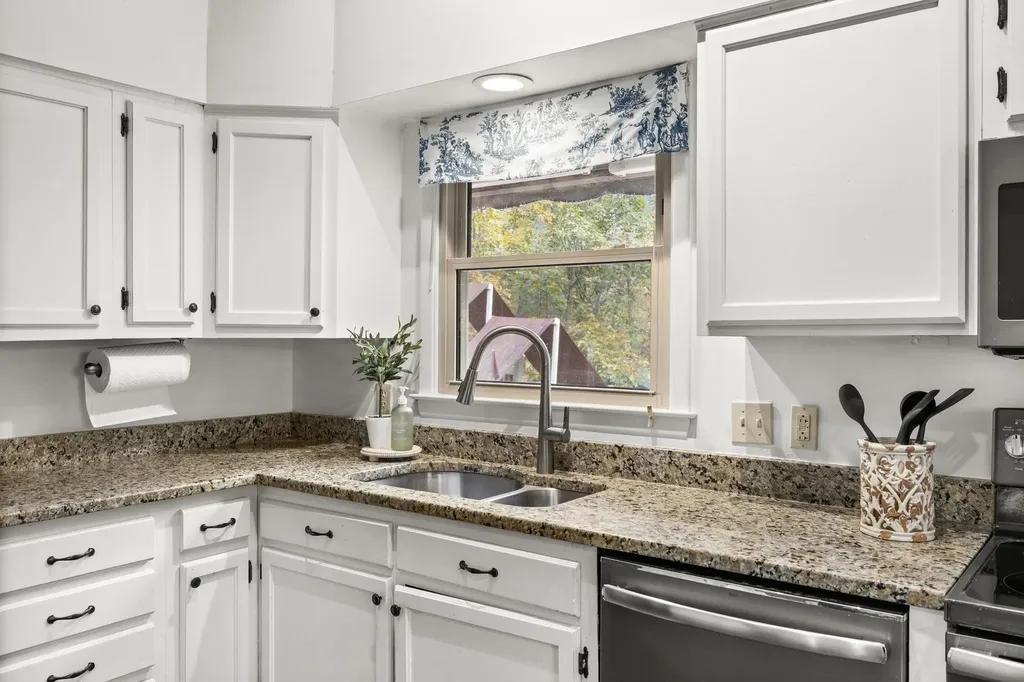 6184 Runkles Gap Road Elkton VA 22827