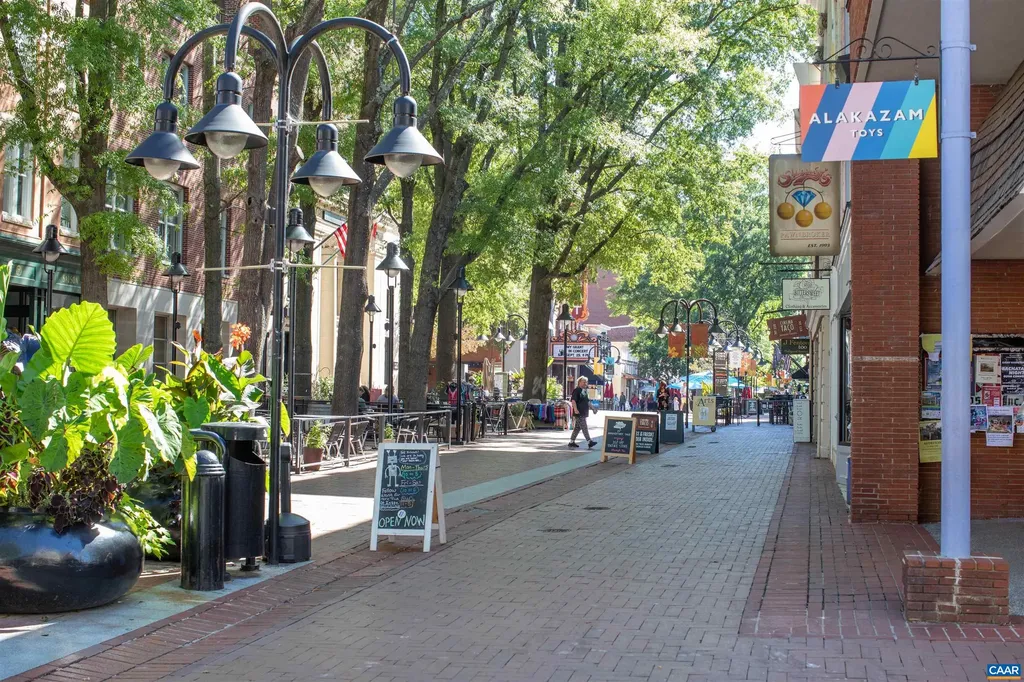 253 East Jefferson Street Charlottesville VA 22902