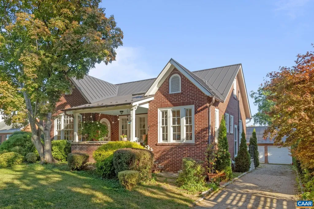 674 Evergreen Avenue Charlottesville VA 22902