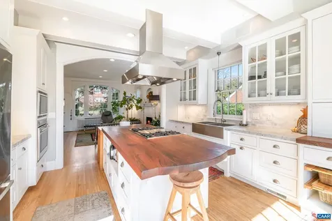 674 Evergreen Avenue Charlottesville VA 22902