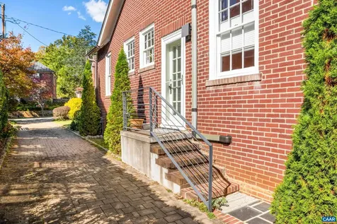 674 Evergreen Avenue Charlottesville VA 22902
