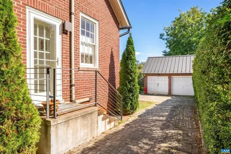 674 Evergreen Avenue Charlottesville VA 22902
