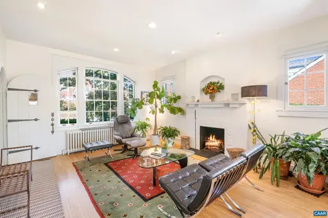 674 Evergreen Avenue Charlottesville VA 22902