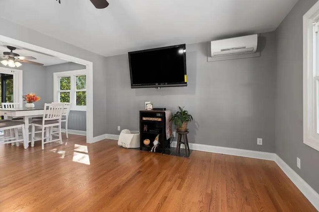 1018 Glendale Road Charlottesville VA 22901