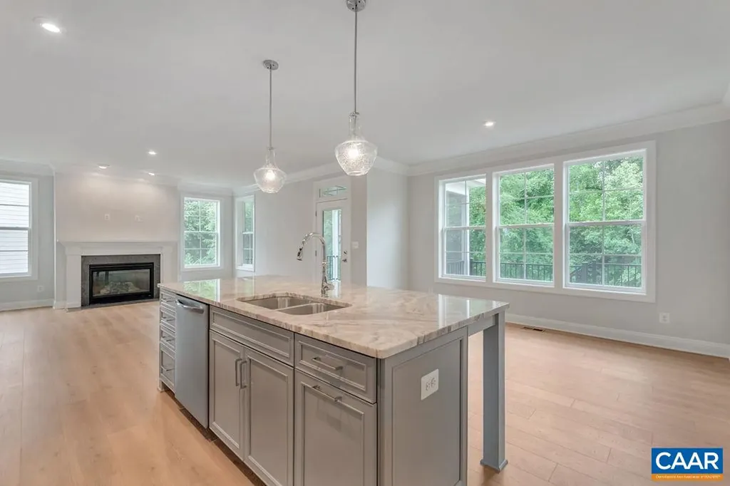 13 Sablewood Drive Charlottesville VA 22911