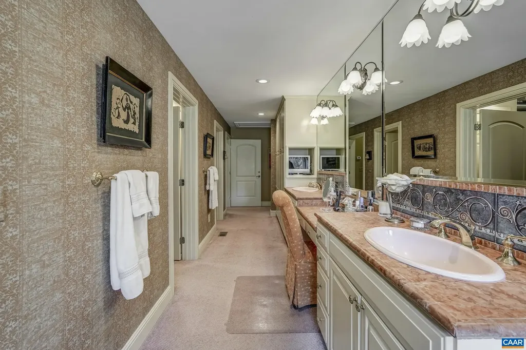 4798 Barn Field Drive Keswick VA 22947