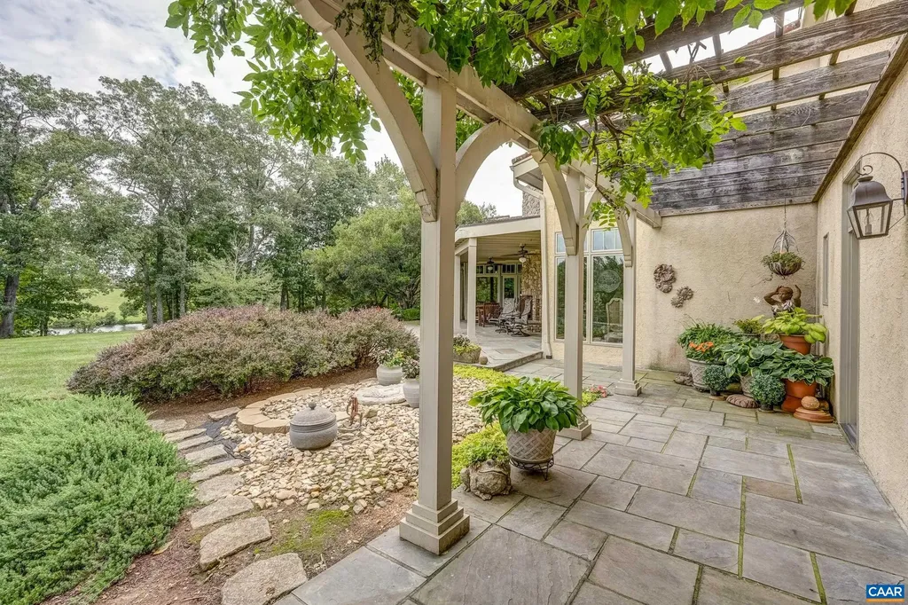 4798 Barn Field Drive Keswick VA 22947