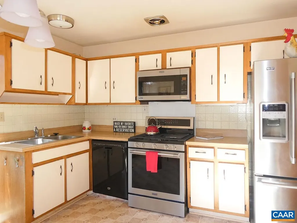 107 Elkhorn Road Charlottesville VA 22903