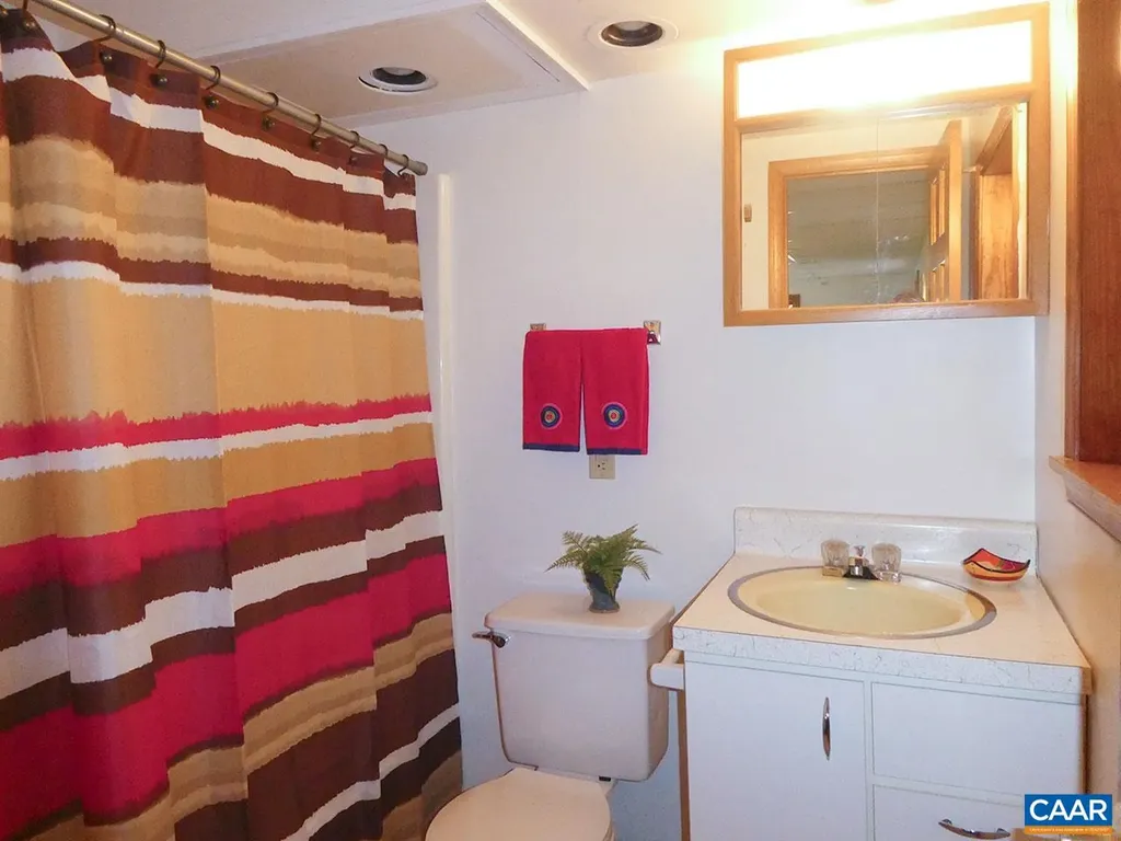 107 Elkhorn Road Charlottesville VA 22903